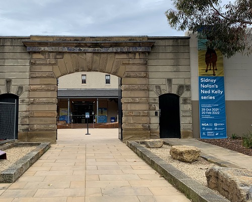 Picture depicting the entrance to the Tasmanian Museum & Art Gallery