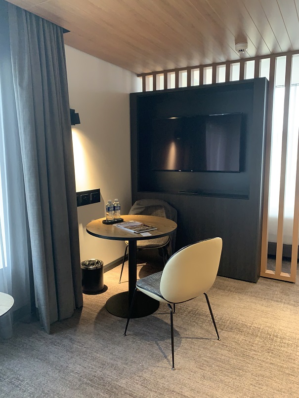 Suite room pictorial as an example of luxury accommodation styles