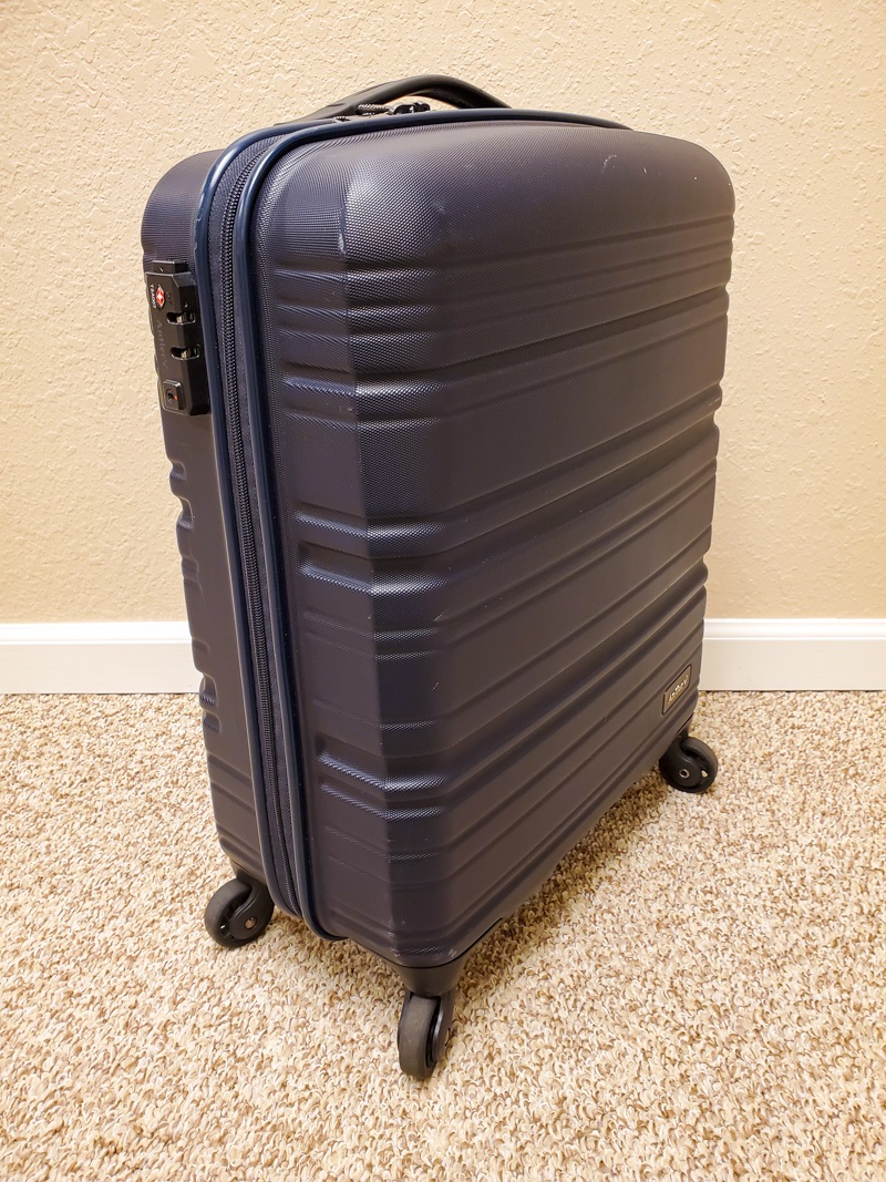 Image of larger suitcase by Culture Snapshots